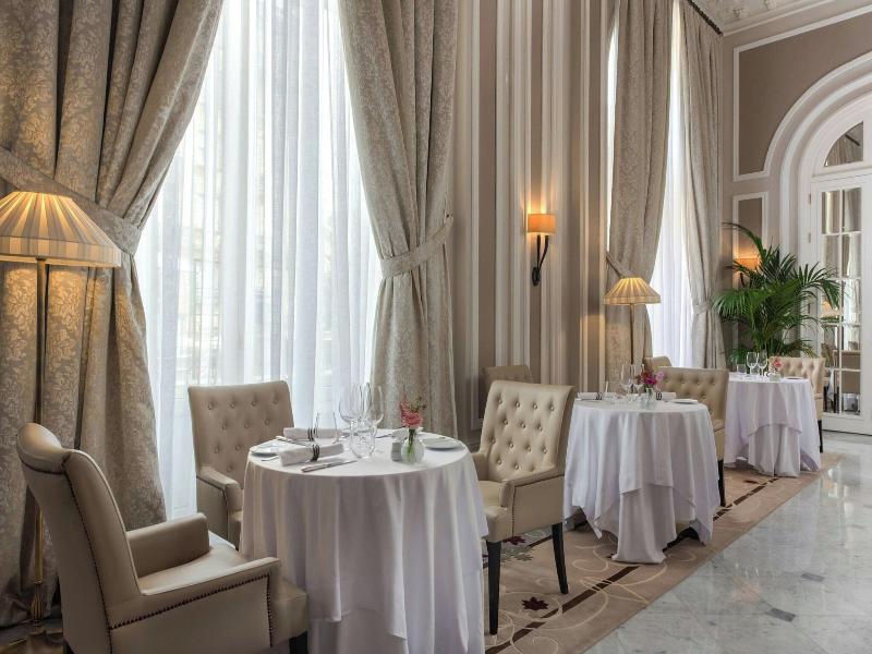 Hotel Maria Cristina image