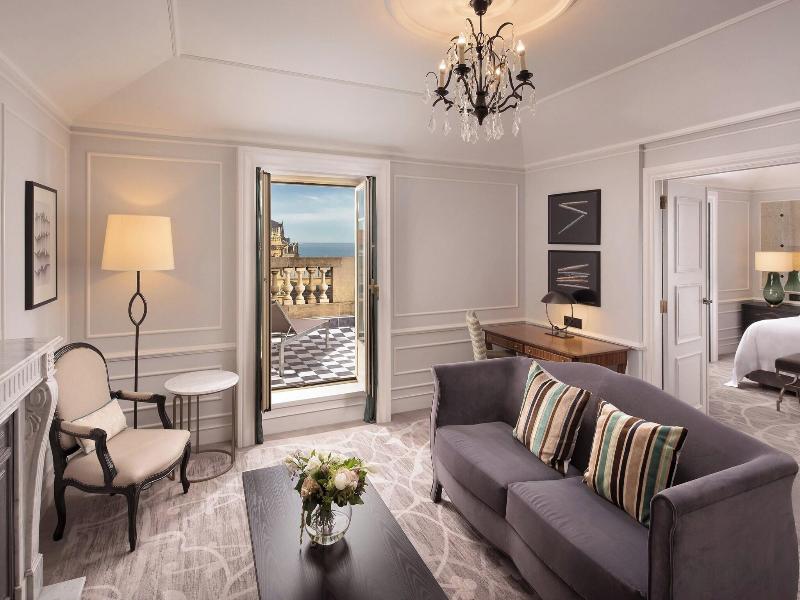 Hotel Maria Cristina image