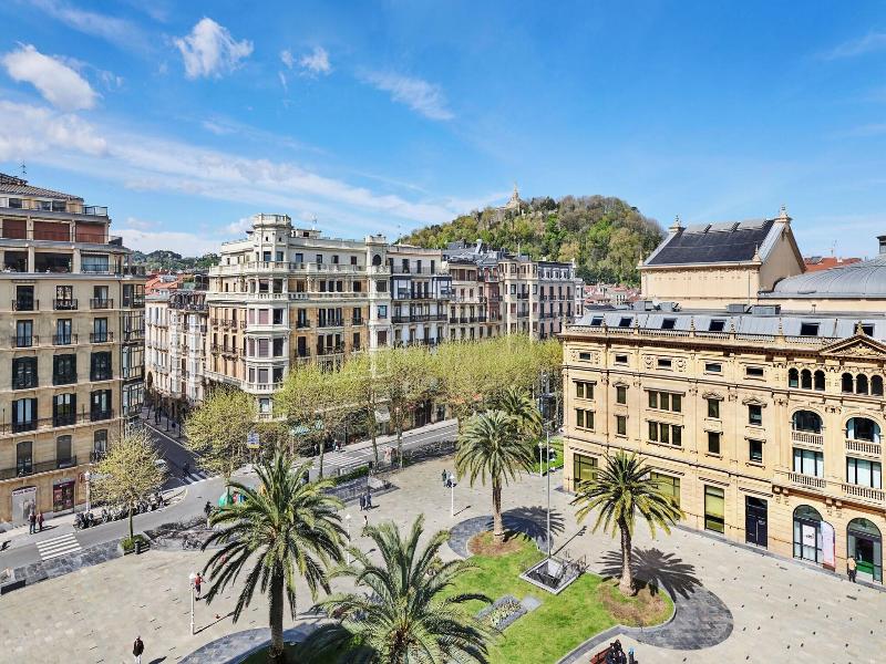 Hotel Maria Cristina image