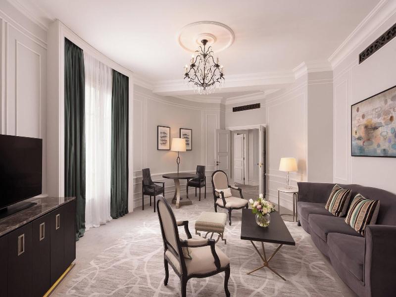 Hotel Maria Cristina image