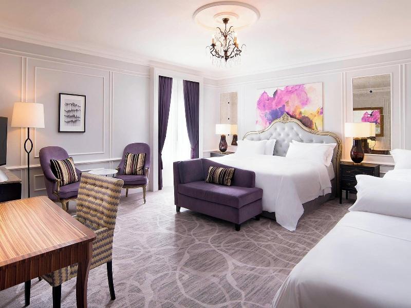 Hotel Maria Cristina image