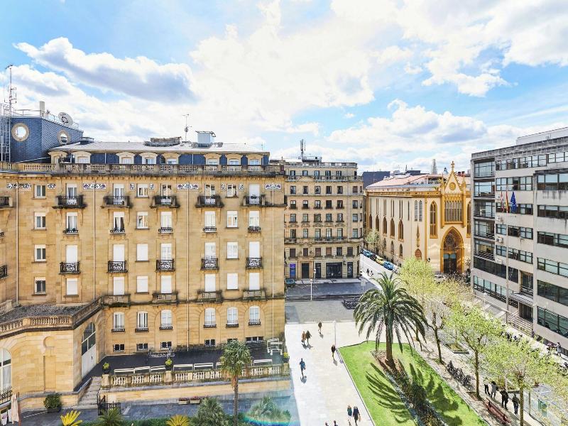 Hotel Maria Cristina image