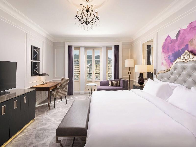 Hotel Maria Cristina image