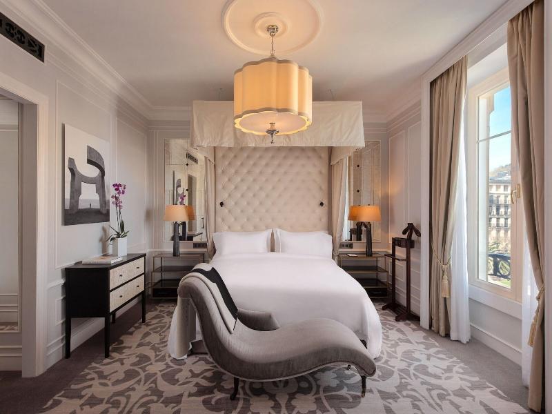 Hotel Maria Cristina image