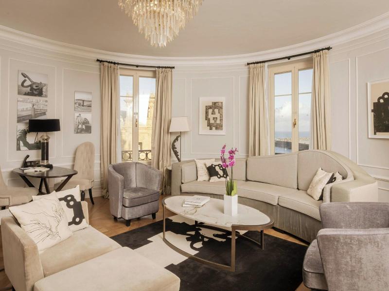 Hotel Maria Cristina image