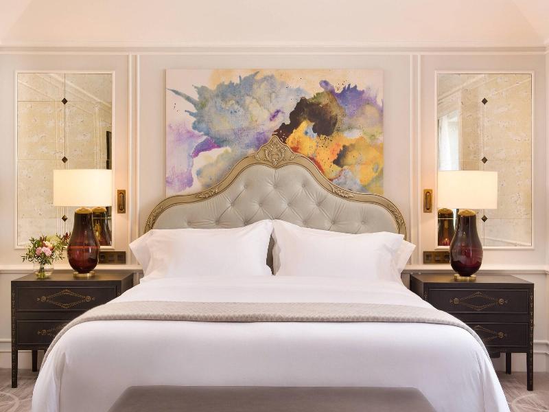 Hotel Maria Cristina image
