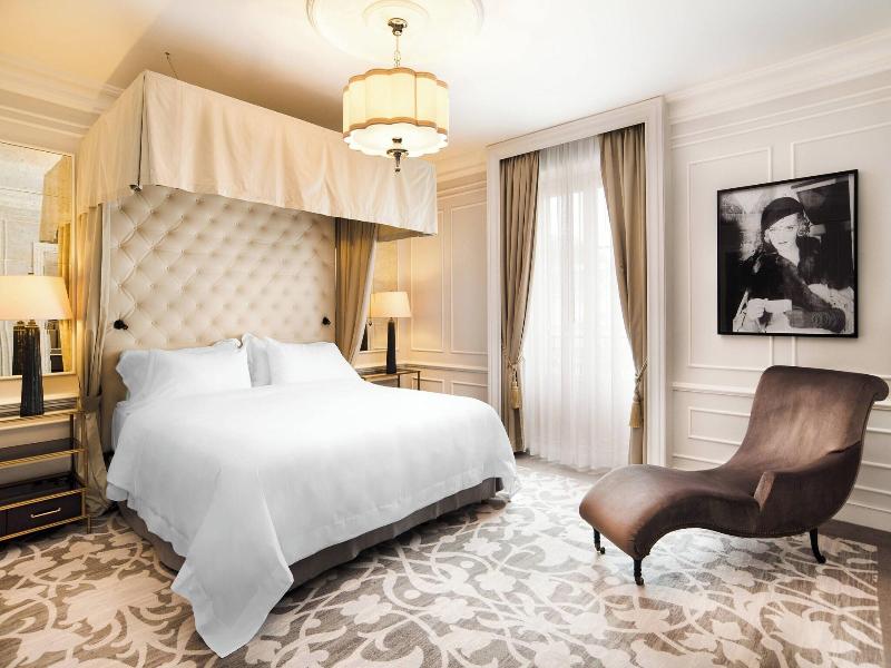 Hotel Maria Cristina image