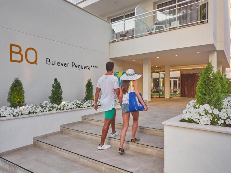 Bulevar Paguera image