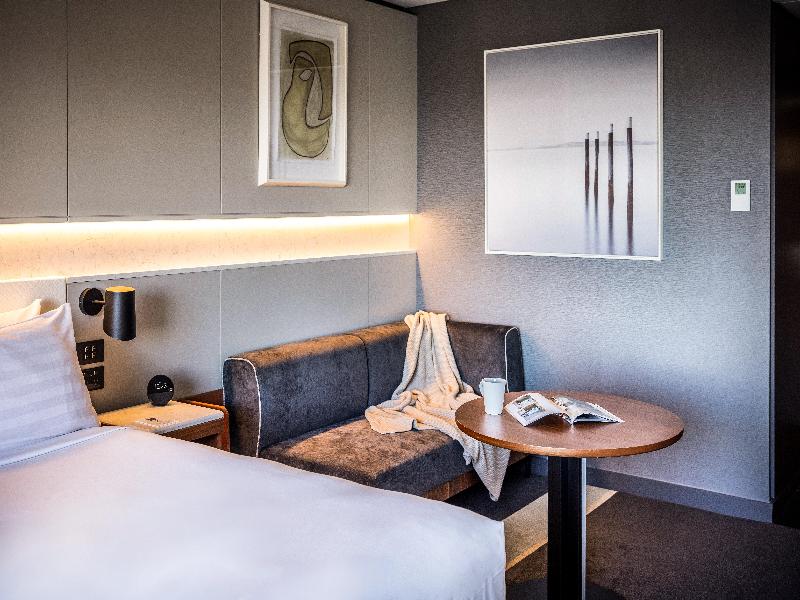 Crowne Plaza Hotel Auckland image