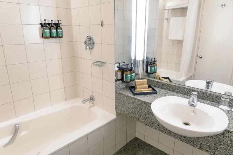 Crowne Plaza Hotel Auckland image