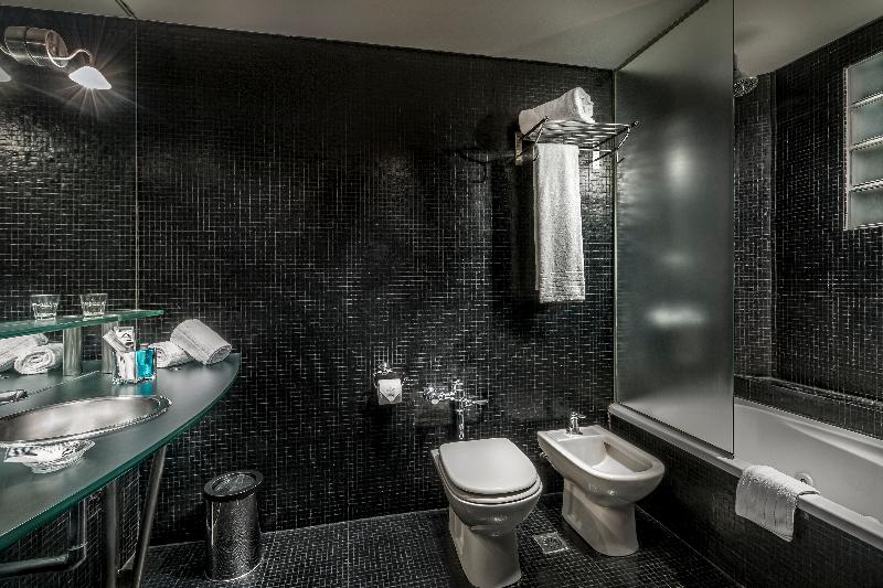 Broadway Hotel & Suites image
