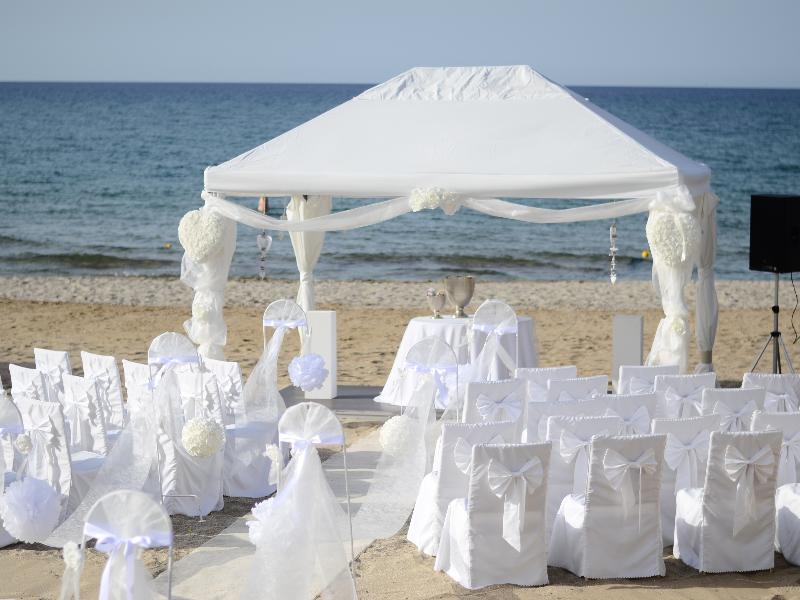 Amirandes, A Resort to Live image