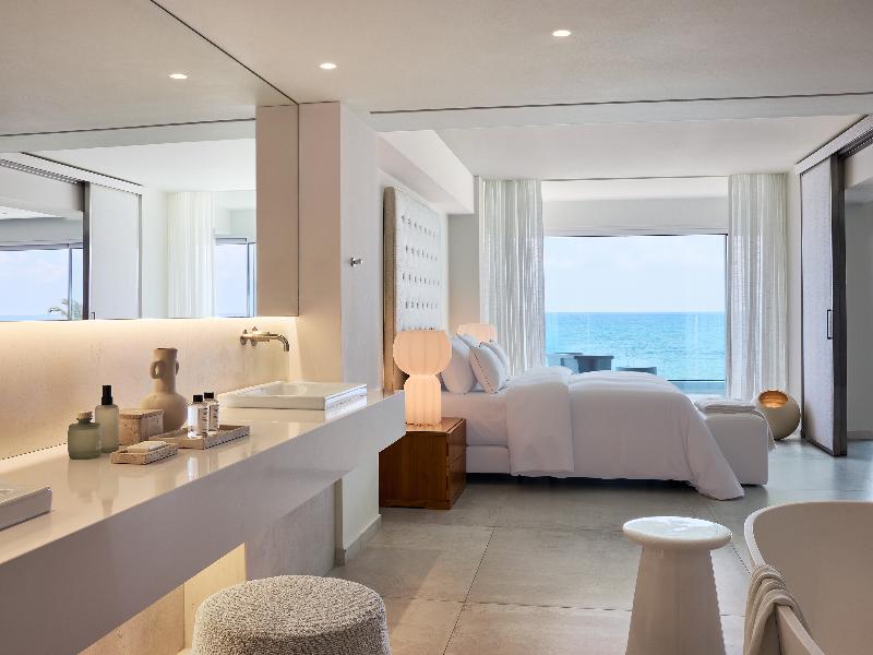 Amirandes, A Resort to Live image
