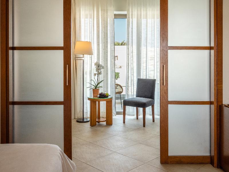 Amirandes, A Resort to Live image