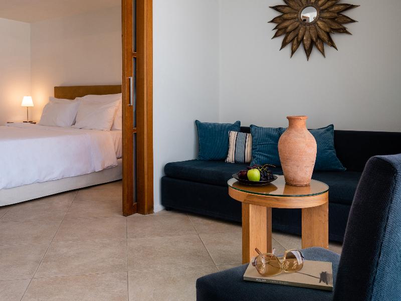 Amirandes, A Resort to Live image