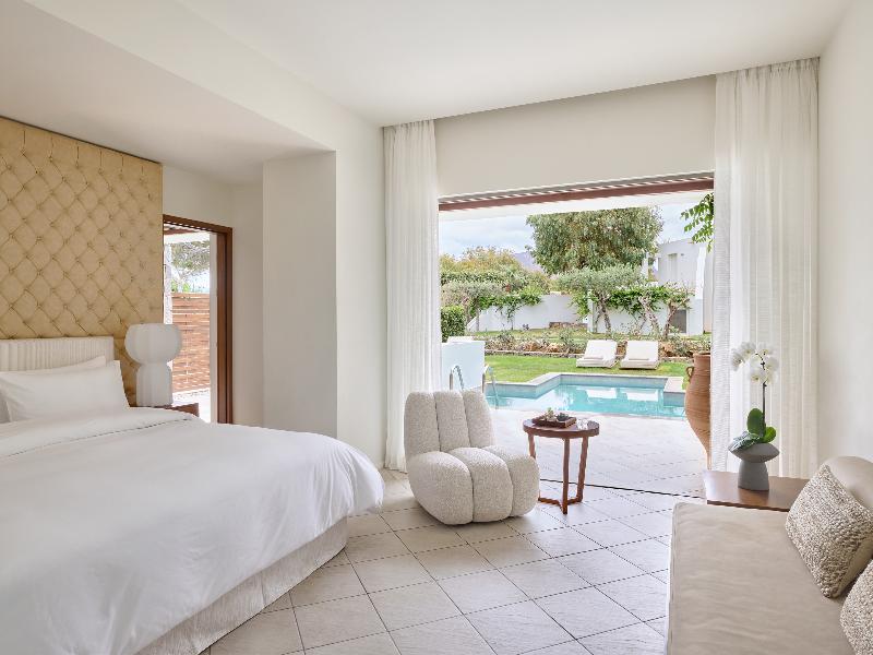 Amirandes, A Resort to Live image