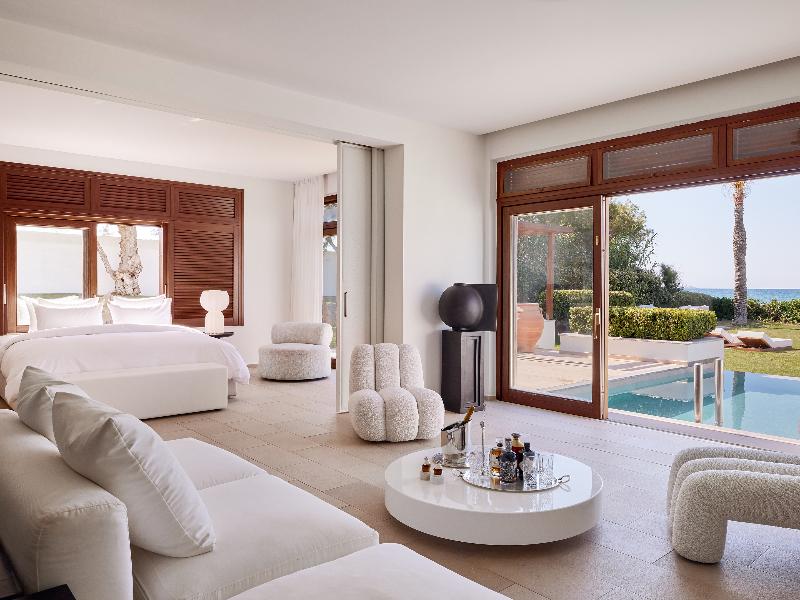 Amirandes, A Resort to Live image