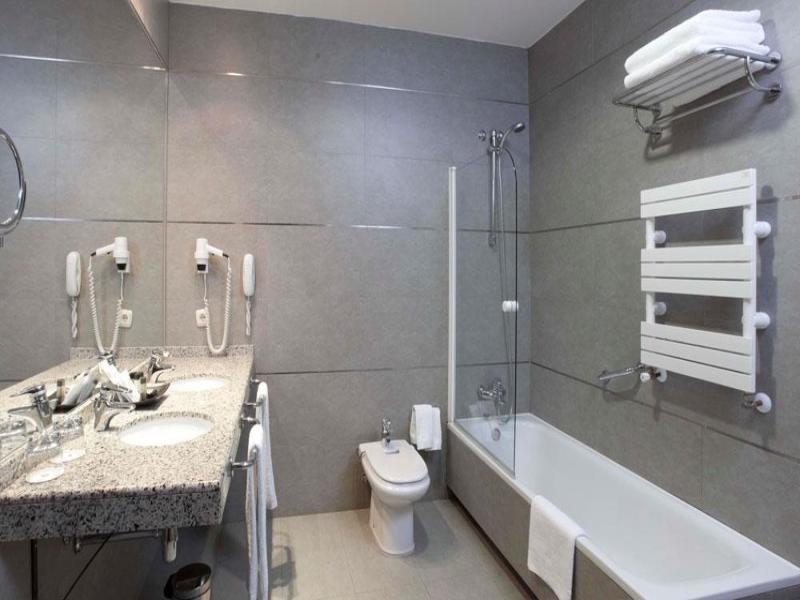 Hospes Palacio de Arenales & SPA image