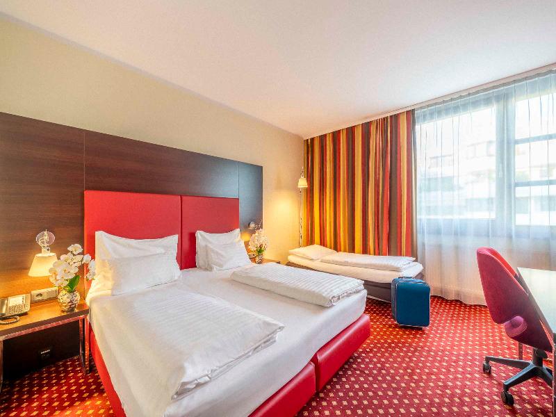 PLAZA INN Wels image