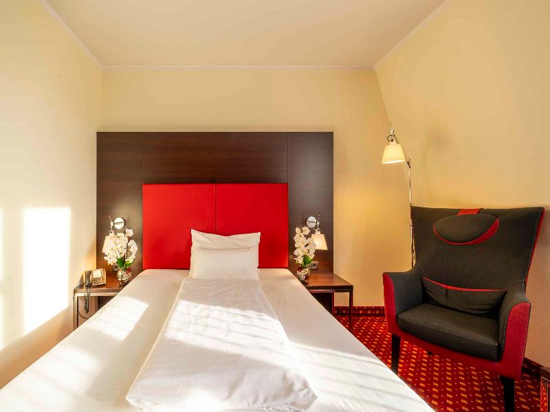 PLAZA INN Wels image