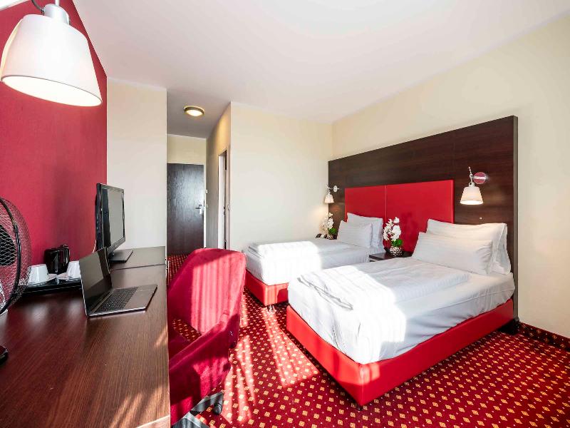 PLAZA INN Wels image