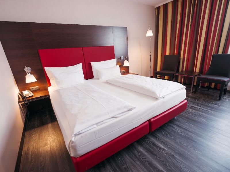 PLAZA INN Wels image