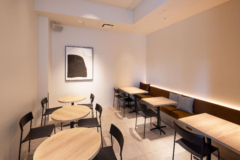 the b akasaka image