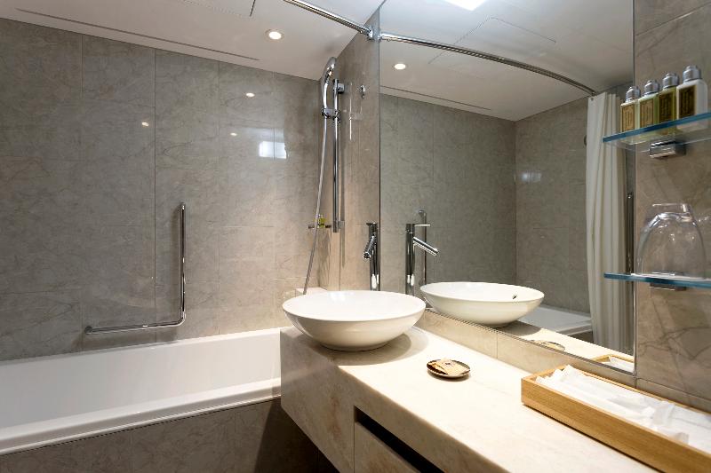 Stay in style at Keio Plaza Hotel Tokyo