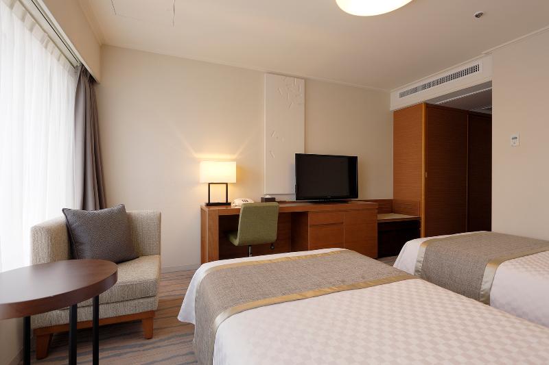 Stay in style at Keio Plaza Hotel Tokyo