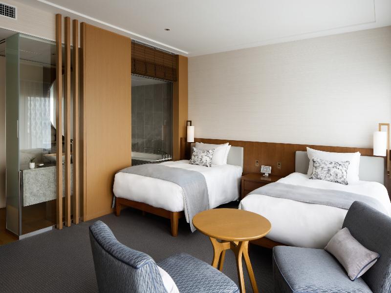 Keio Plaza Hotel Tokyo image