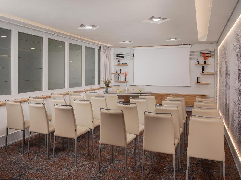 Stay in style at NH Firenze