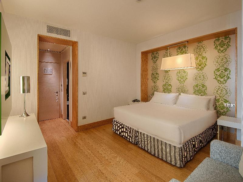 Stay in style at NH Firenze