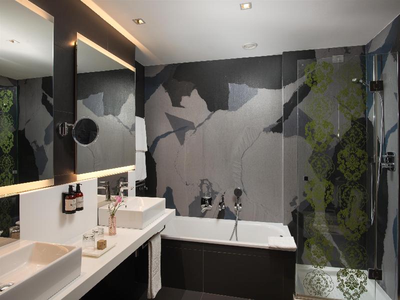 Stay in style at NH Firenze