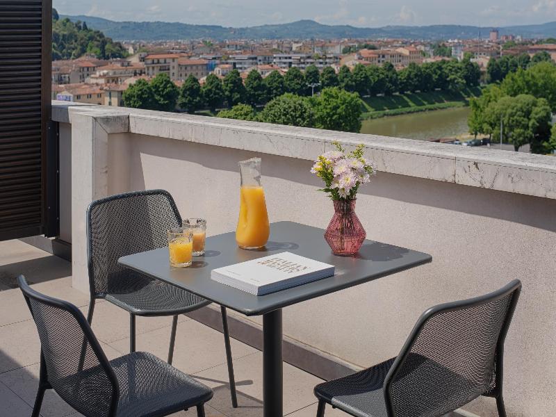 Stay in style at NH Firenze