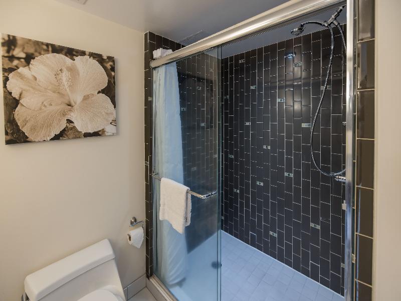Regency On Beachwalk Waikiki By Outrigger image