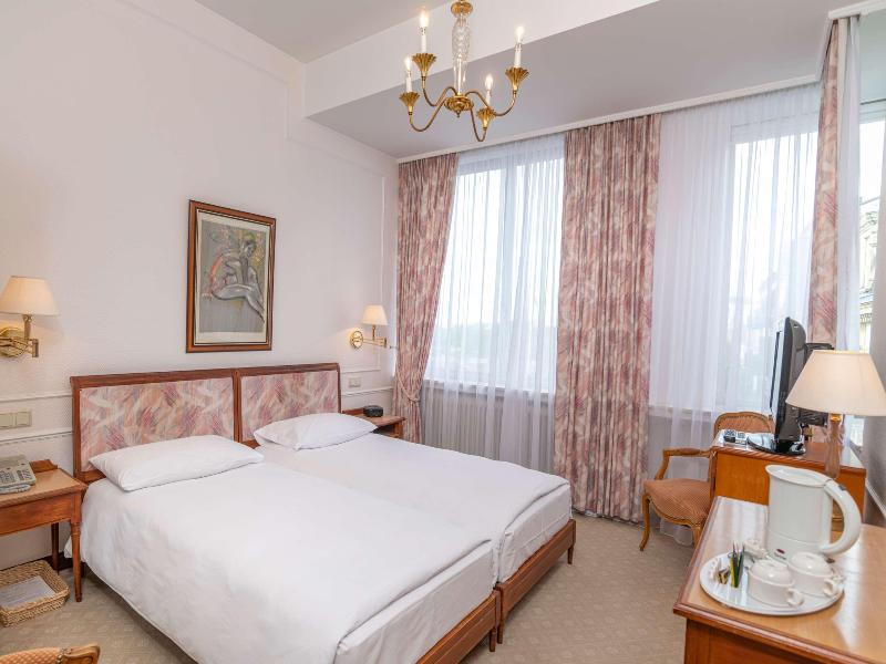 Grand Hotel Cravat image