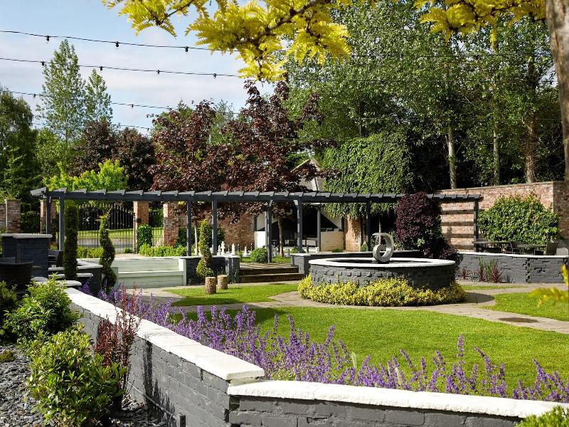 lion quays hotel  image