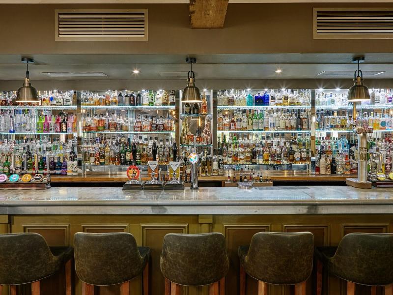 lion quays hotel  image