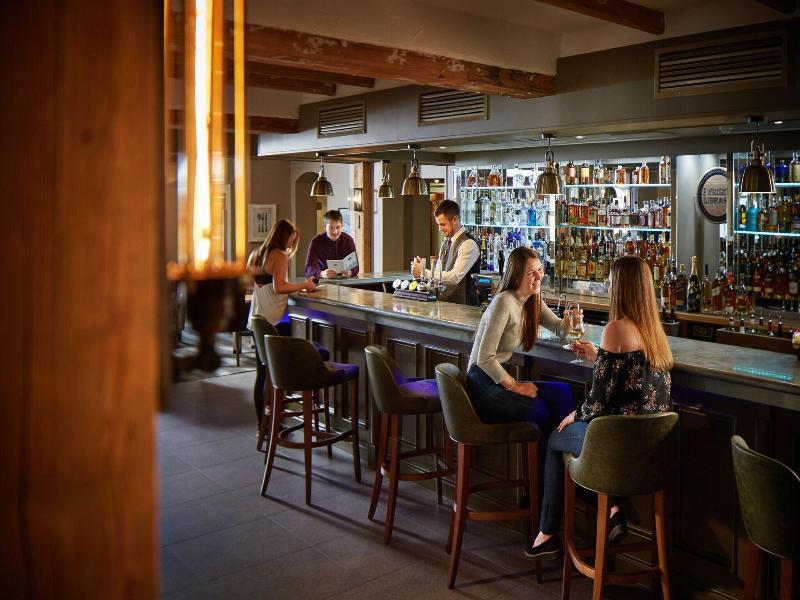lion quays hotel  image
