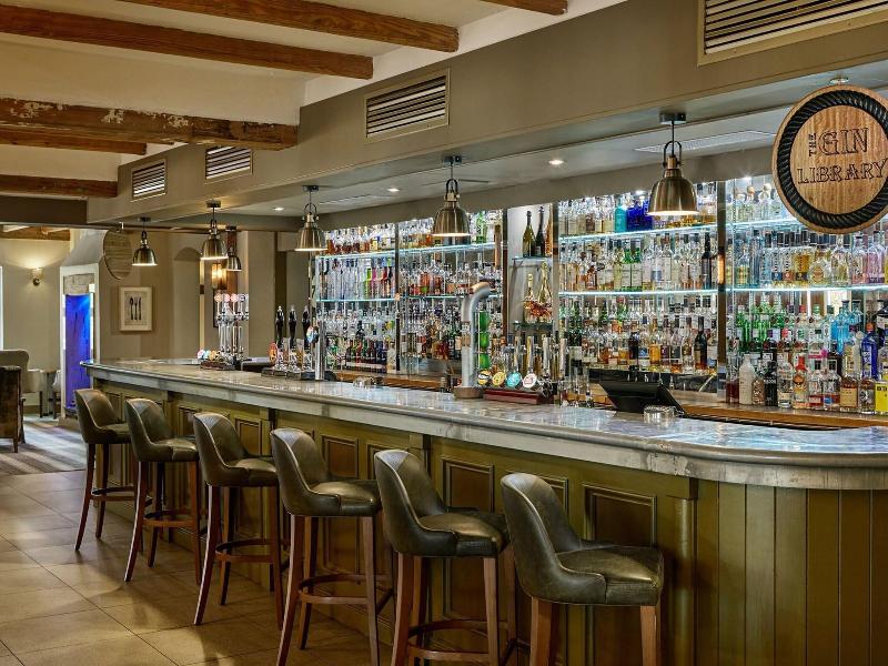 lion quays hotel  image