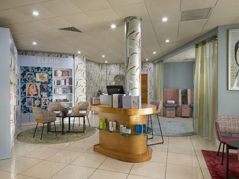 lion quays hotel  image