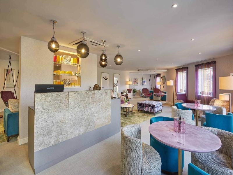lion quays hotel  image
