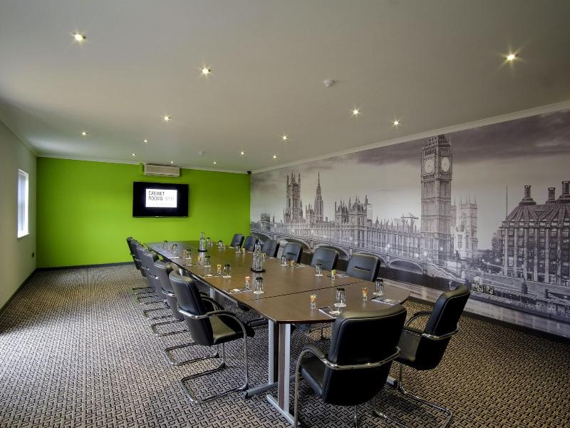 lion quays hotel  image