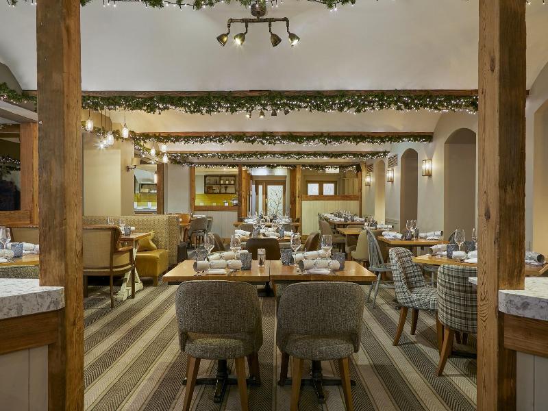 lion quays hotel  image