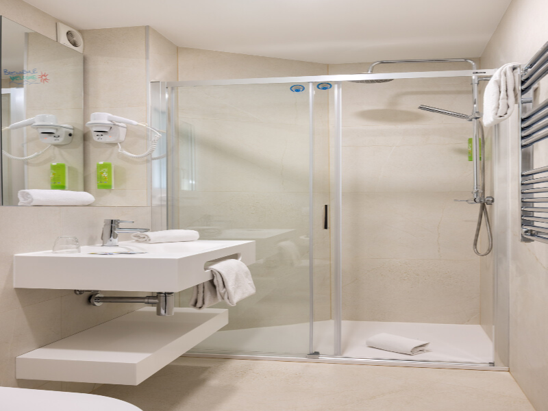 HOTEL LOCARNO NICE image