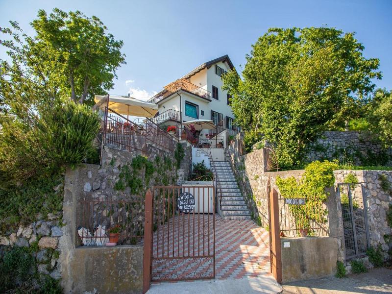 Nido Degli Dei image