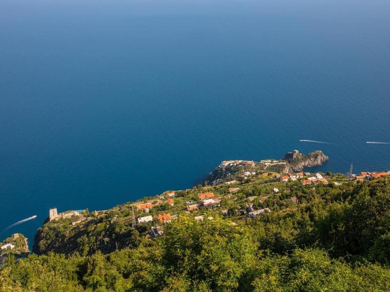 Nido Degli Dei image