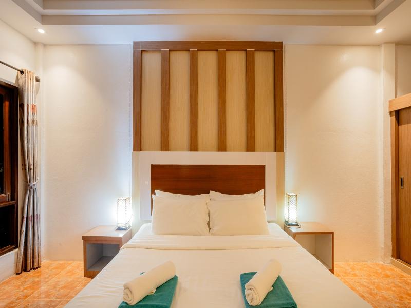 Tonsai Bay Resort — general view