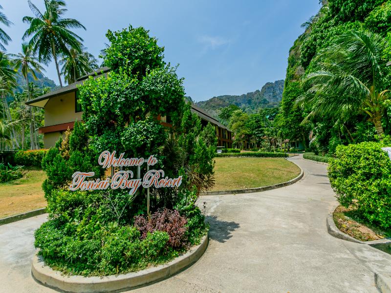 Tonsai Bay Resort image