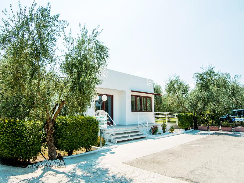 Giardino Degli Ulivi Resort Masseria image